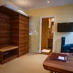 Unter Den Linden Hotel 3*