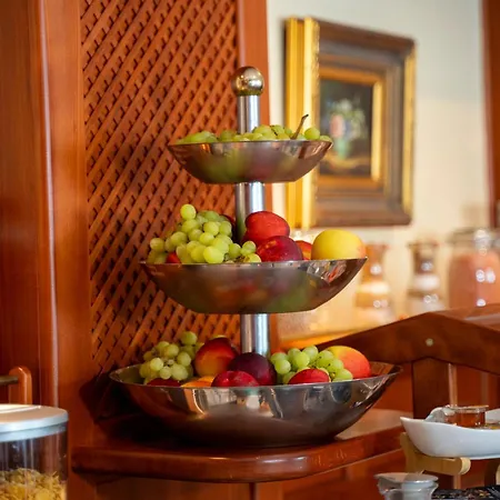 Unter Den Linden Rüdesheim am Rhein