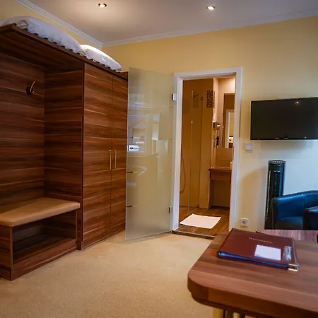 Unter Den Linden Hotel 3*