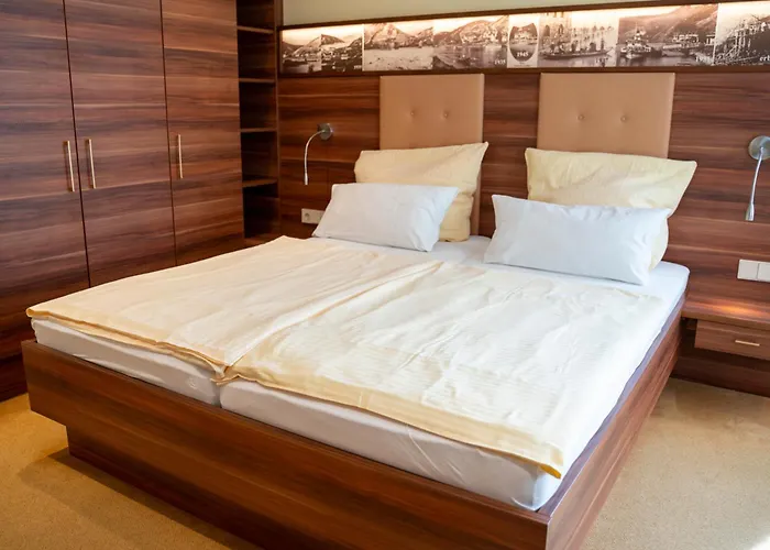 Unter Den Linden Szálloda 3*