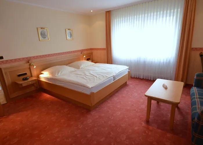 Unter Den Linden Rüdesheim am Rhein