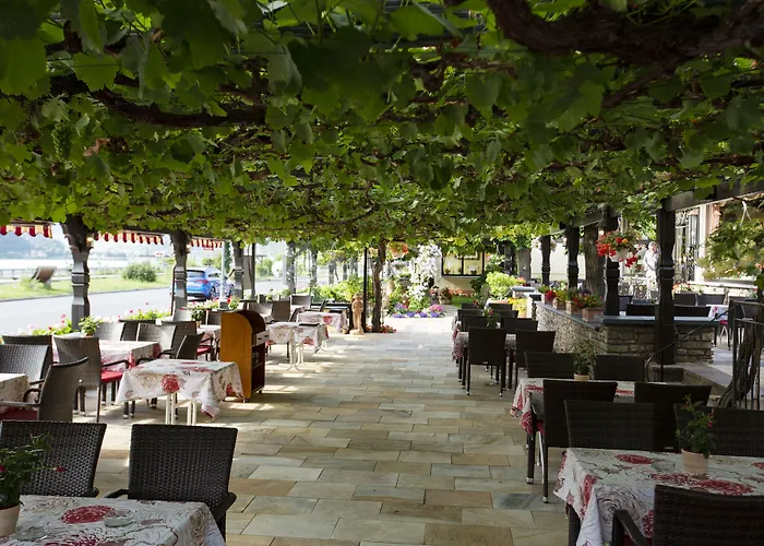 Unter Den Linden Szálloda Rüdesheim am Rhein